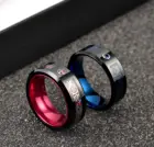 2022 модное мужское кольцо 8 мм из нержавеющей стали в кельтском стиле с драконом инкрустированное стандартным кольцом красное синее кольцо из углеродного волокна мужское обручальное кольцо