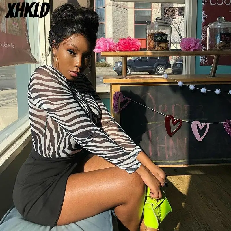 Женский облегающий боди с длинным рукавом XHKLD черно белый Облегающий комбинезон