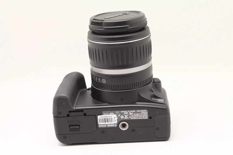 

USED Canon EOS 1000D 10.1 MP Digital Camera with canon 18-55mm lens