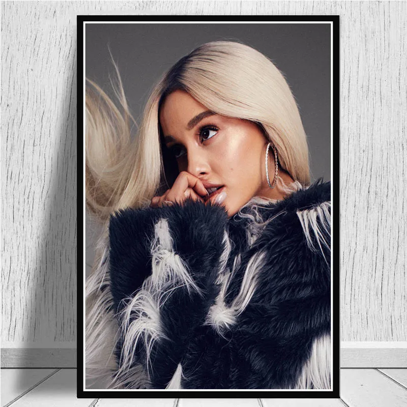 Плакаты и принты Ариана Гранде с изображением музыкальных певец картины на