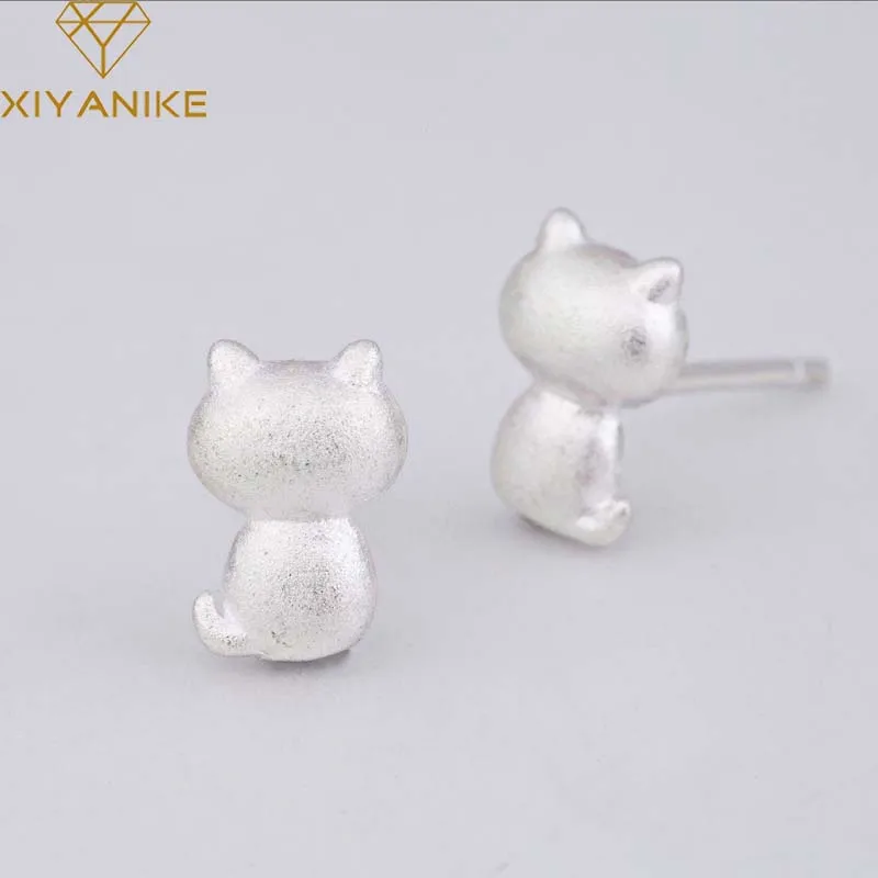 

Женские серьги-гвоздики в виде кошки, из серебра 925 пробы