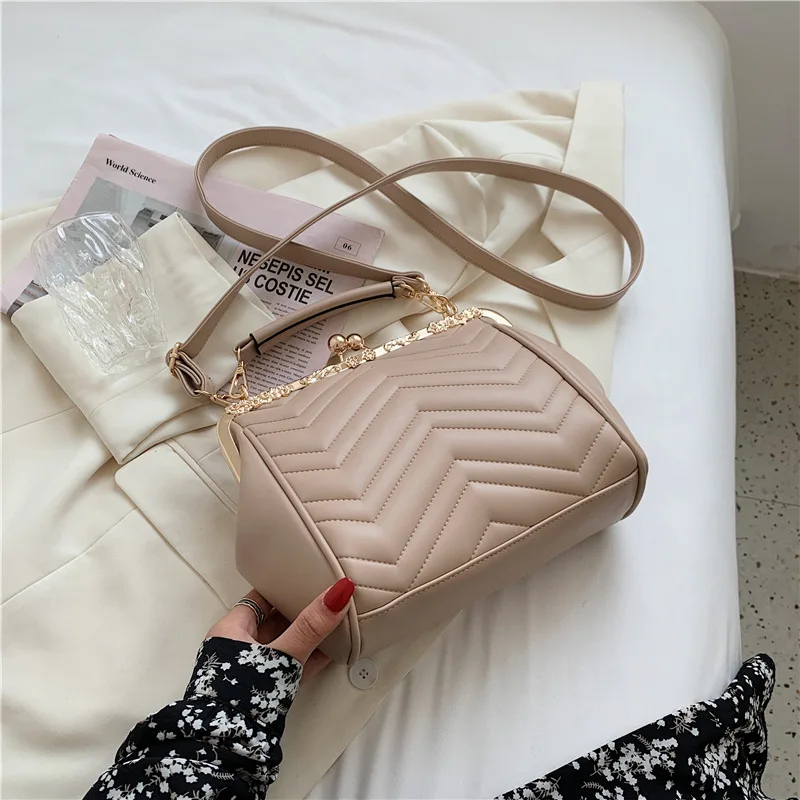 

Womens Handbags Embroidery Small Women's 2021 Spring and Summer New Fashion Versatile Shoulder Underarm Bag Red Purses