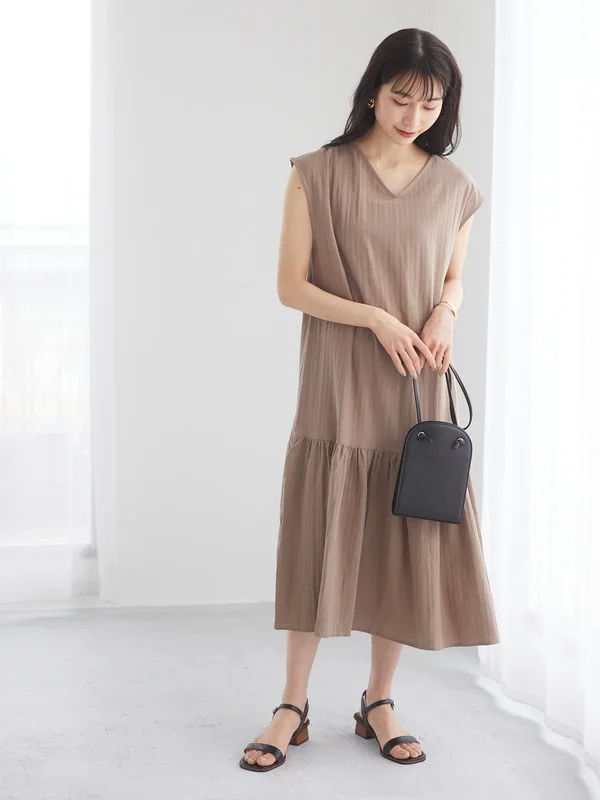 

Платье из хлопка и льна