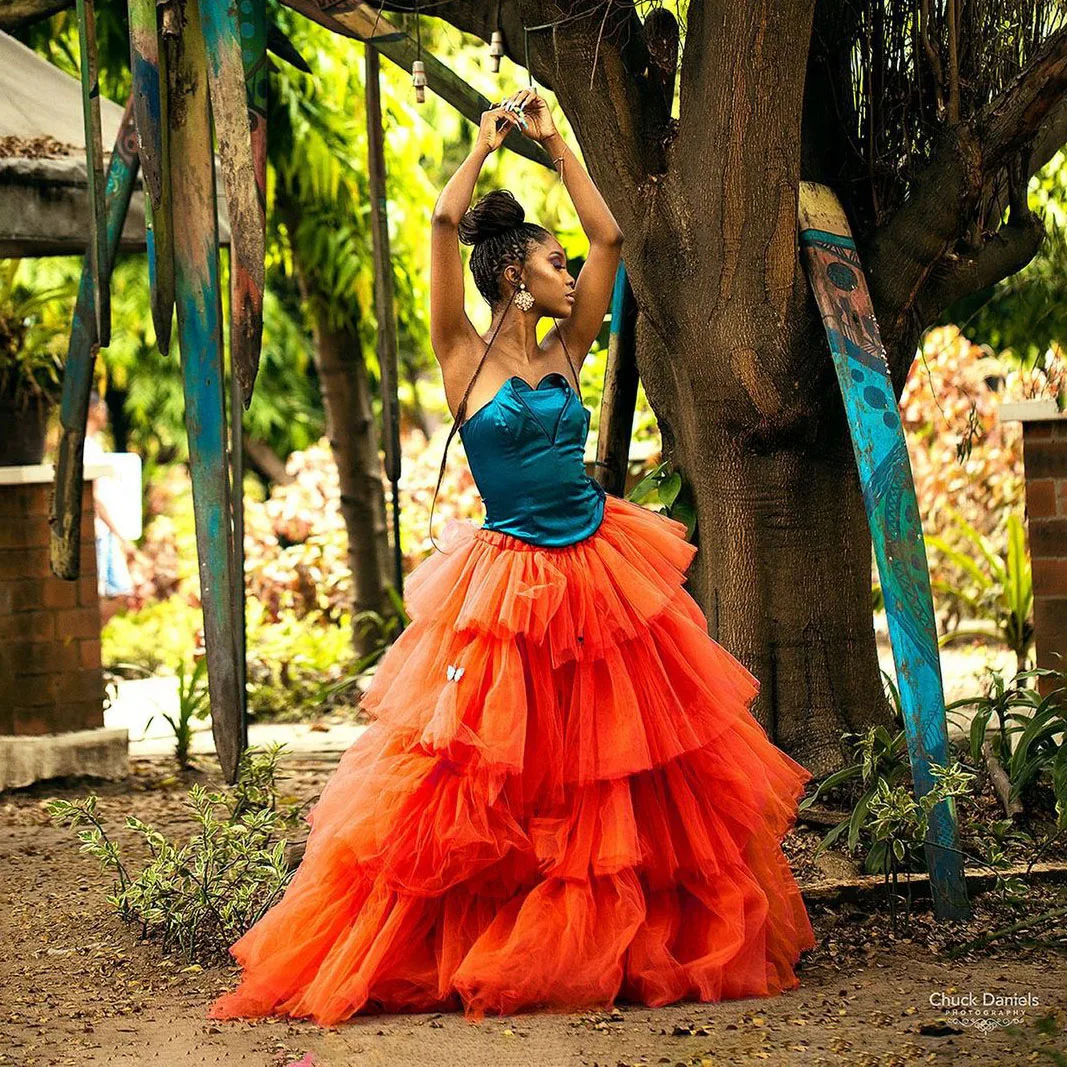 

Fantastic Prom Dresses Strapless Sweetheart sleeveless Modest Backless Contrast Color Layer Puffy Tulle Floor length Party Gown