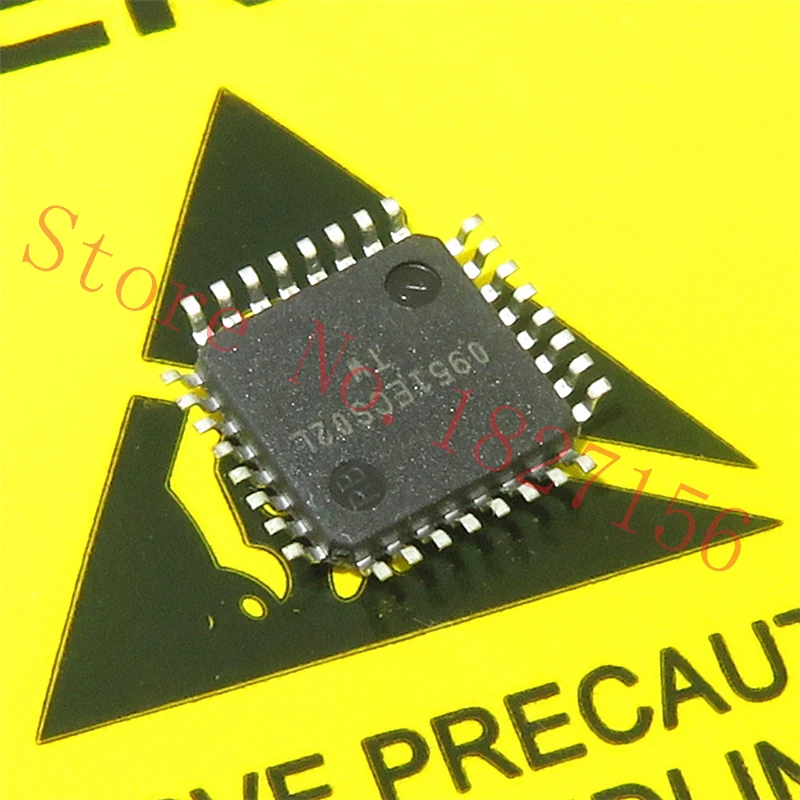 

C8051F930 C8051F930-GRQ TQFP Ultra Low Power, High-Performance MCU
