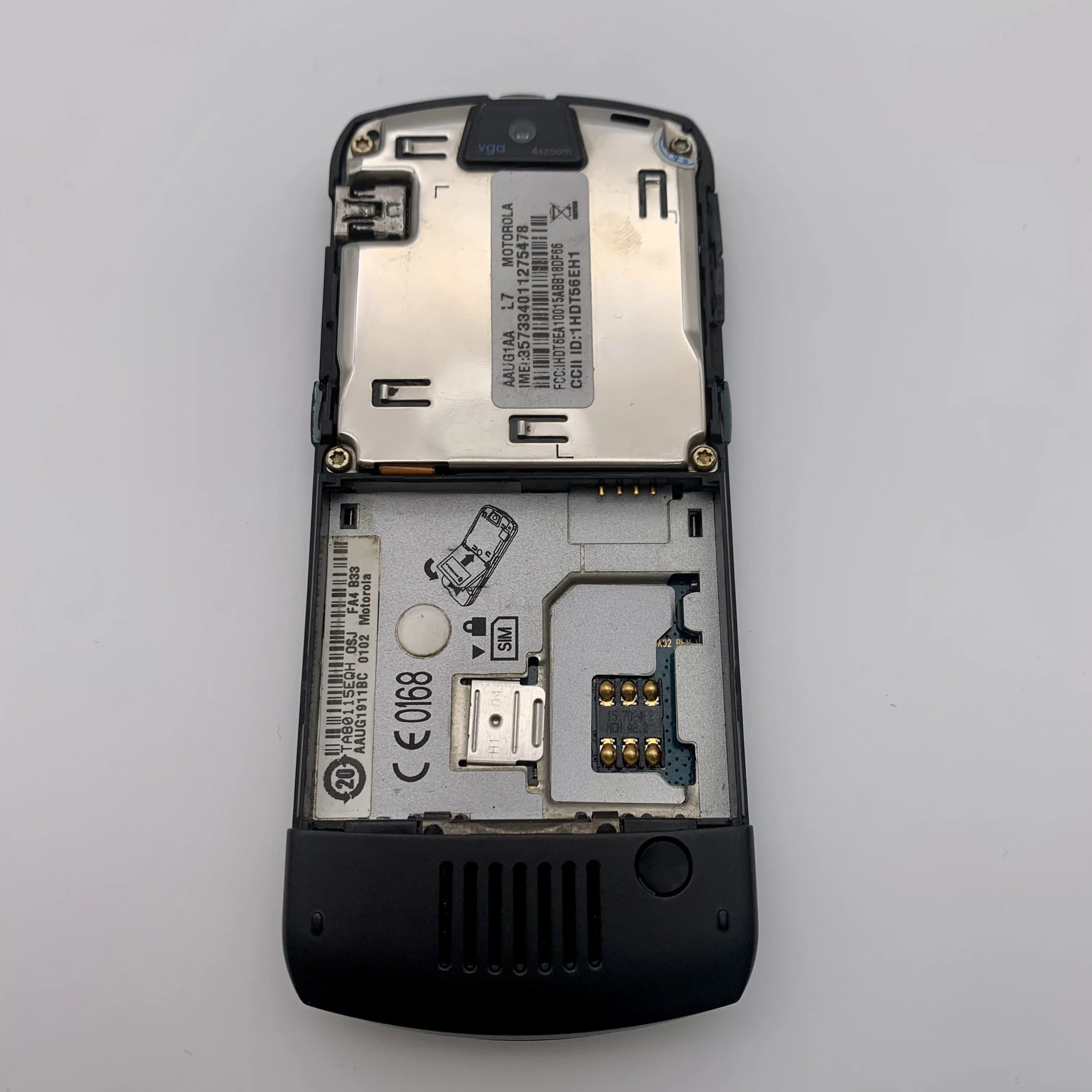 Motorola SLVR L7 V8 Восстановленный Оригинальный разблокированный телефон 1 9 дюймов MP3 MP4