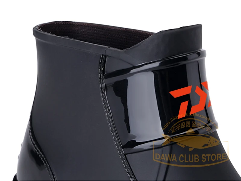 Daiwa Non-slip Outdoor Shoes Fishing New DAWA Warm Fishing Water Shoes Rain Boot Fish Flapping Shoes Size 40-44 Fish Shoes