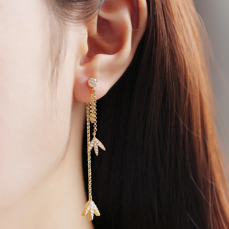

Laurel Leaf Ear Stud