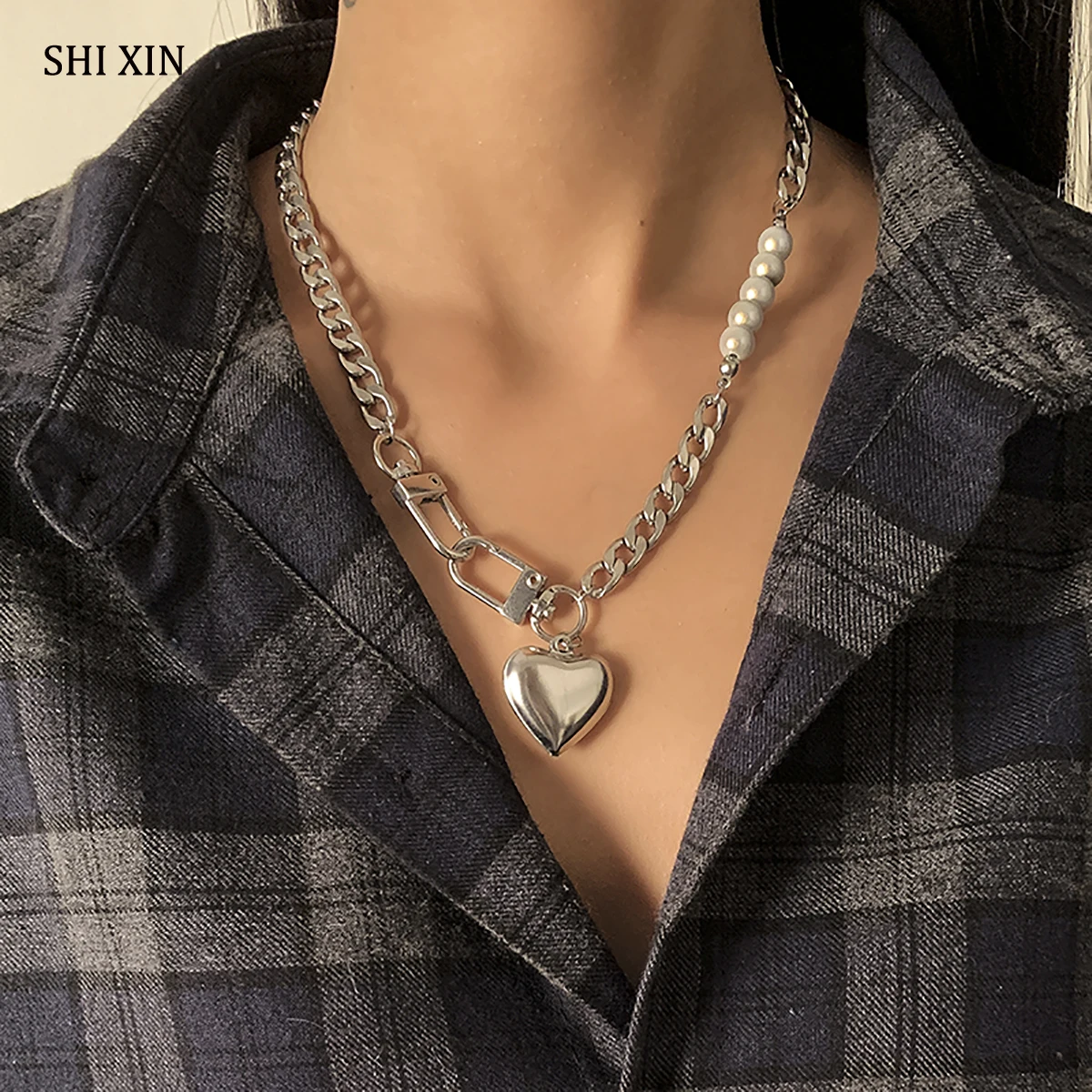 

SHIXIN Stainless Steel Chain Choker Necklace for Women Love Heart Pendants Necklace on Neck Fashion Beads Necklaces Jewelry 2021