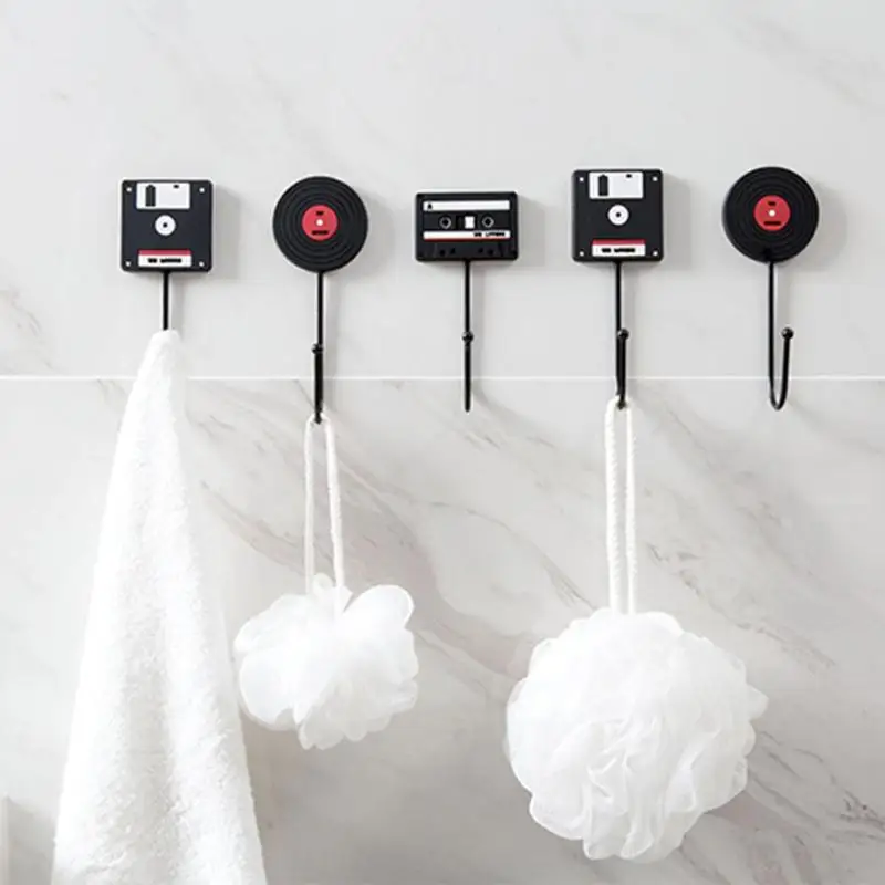 Домашний многоцелевой бесшовный небольшой крючок для предметов Ретро двери