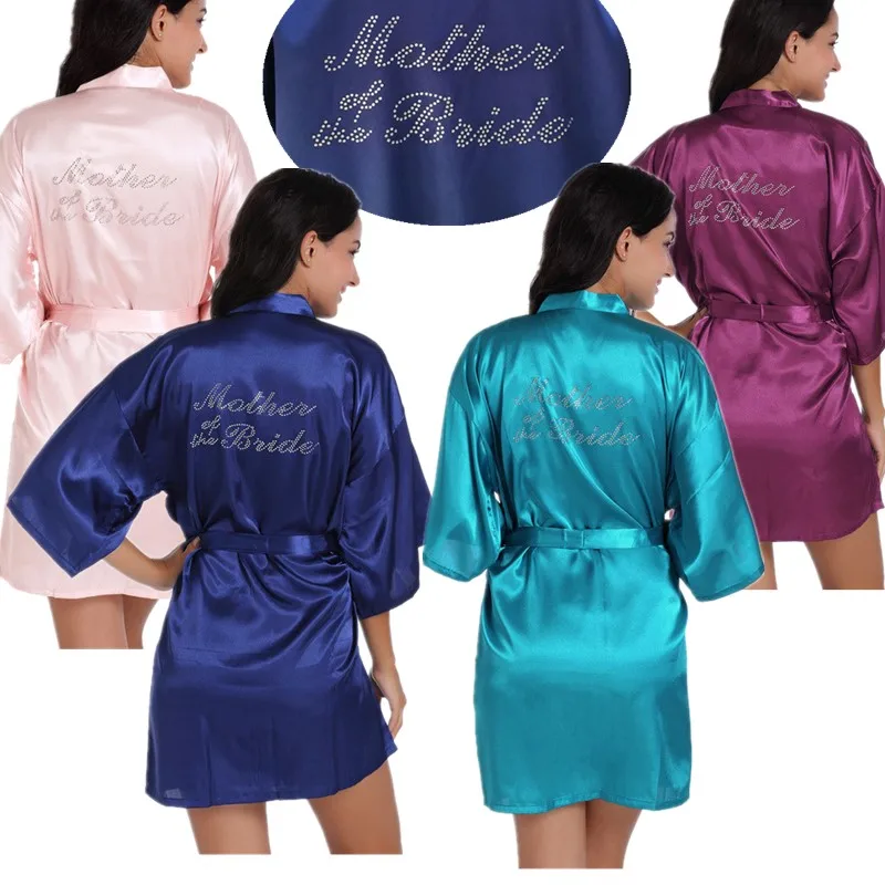 

Wholesale Mother of the Bride Letter Rhinestones Women Kimino Bridesmaid Short Satin Robes for Wedding Party Getting Ready T13