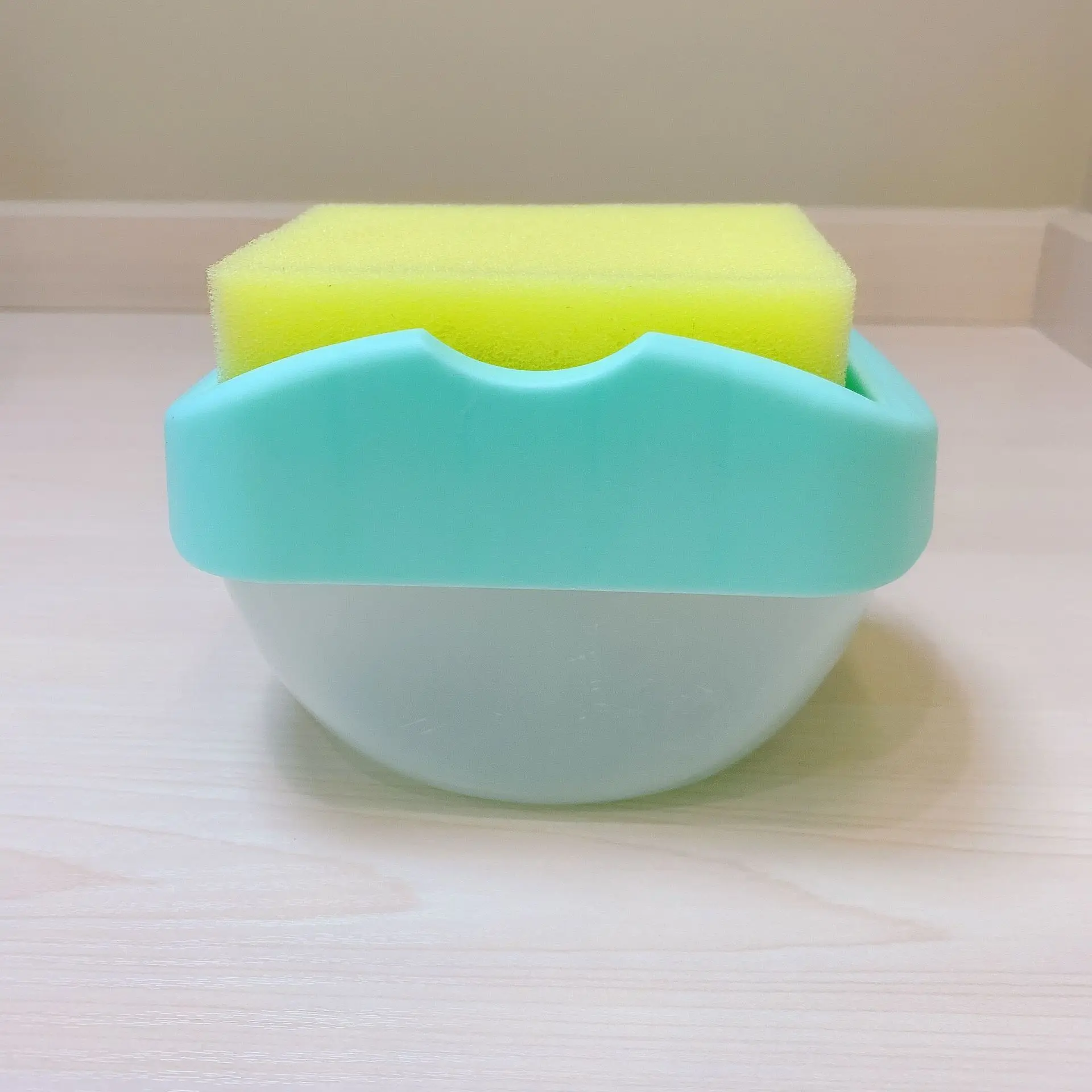 

New Type Of Brush Detergent Dispenser2021 Push Type Automatic Liquid Box Scouring Pad Dishwashing Brush Soap Box Liquid Suction