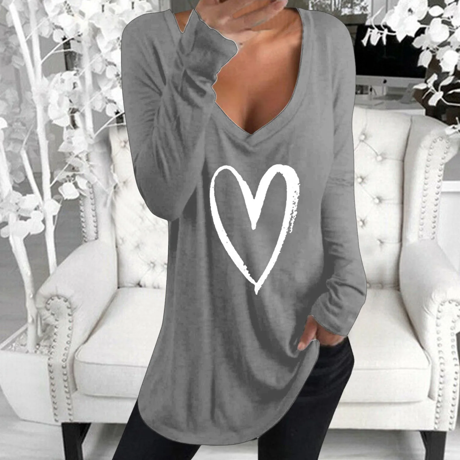

Long Sleeve T Shirt for Women V-neck Heart-shaped Print Casual Tops Spring Summer Casual Loose Tees Lugentolo