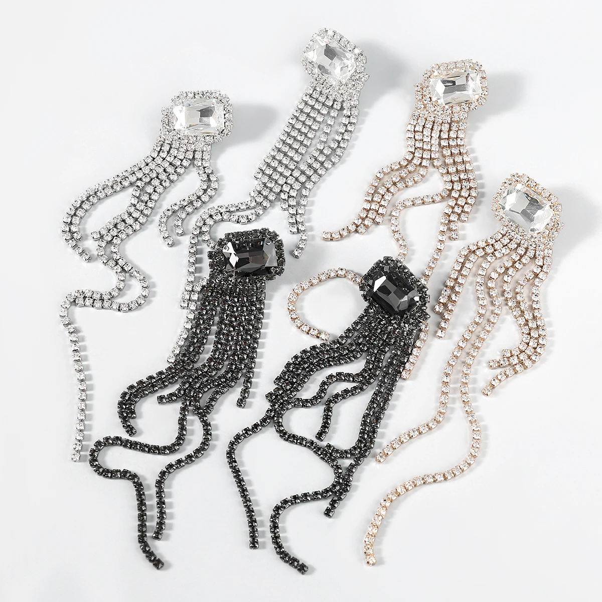 

New Shiny Rhinestone Long Tassel Pendant Women's Earrings Dinner Party Wedding Fashion Luxury Statement Jewelry Accessories