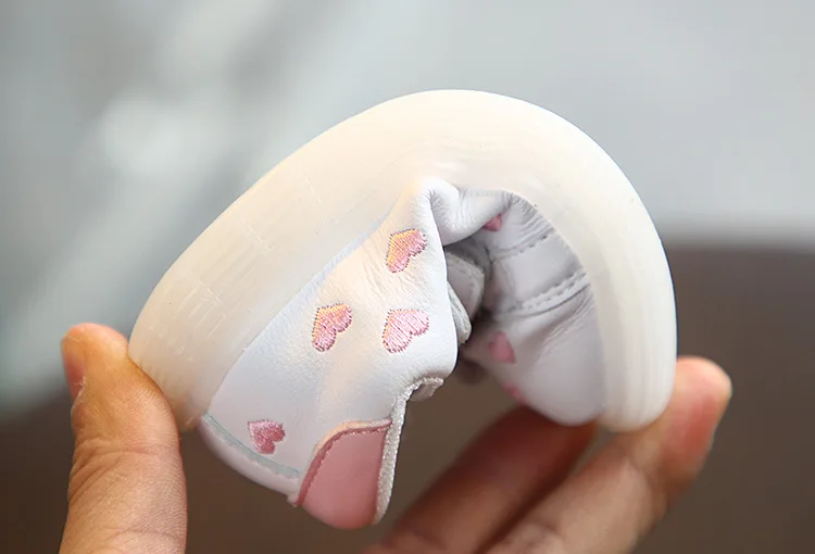 Весенняя детская повседневная обувь модная для малышей с легкой подошвой