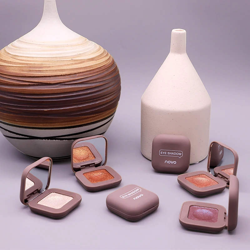 Тени для век цвета металлик одноцветные золотистые/коричневые мерцающие