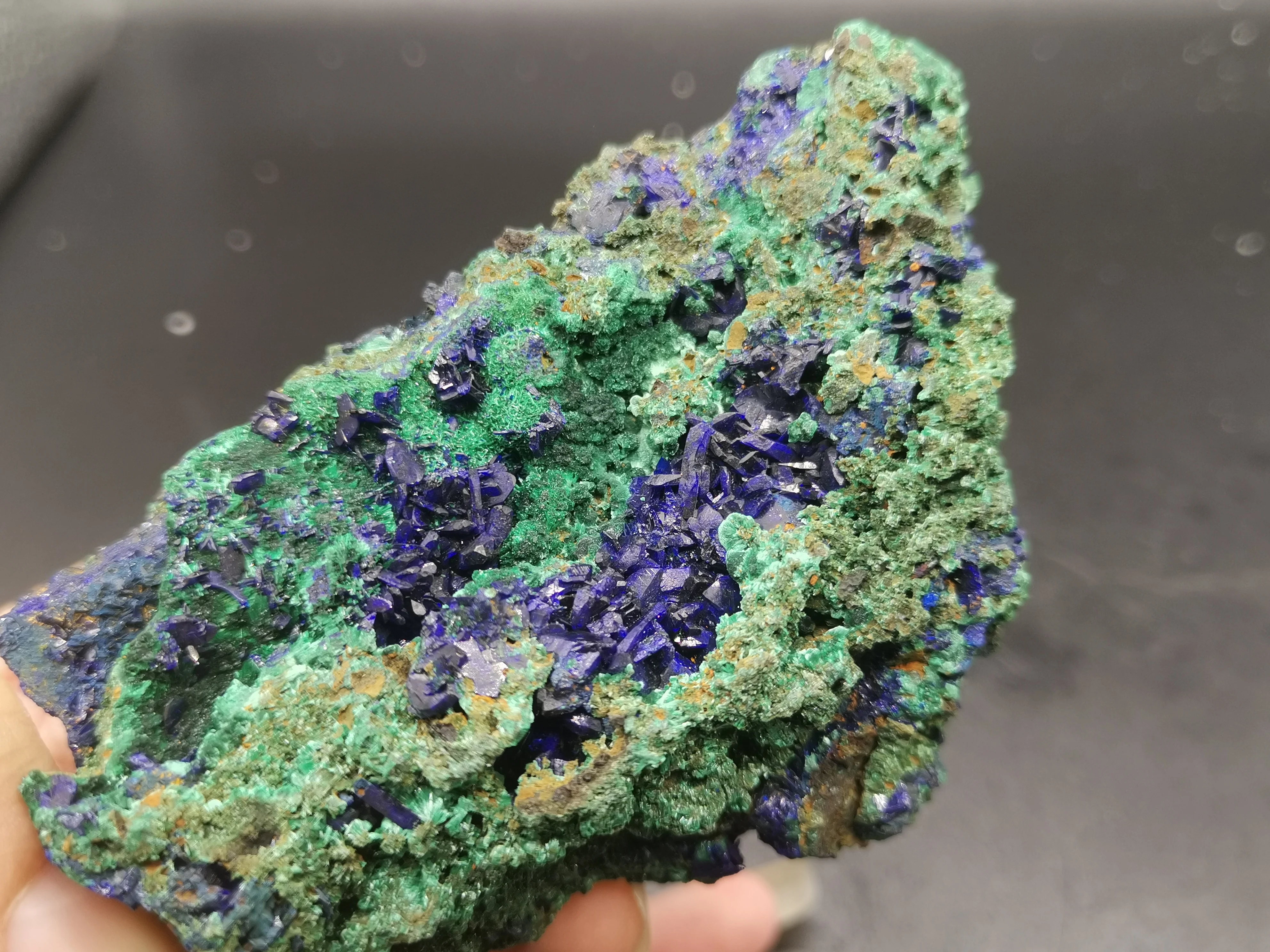 

208.6gRare natural quartz crystal natural azurite Malachite gemstone paragenetic stone aural energy healing mineral samples