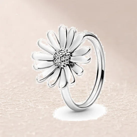 

198817C01 Pave Daisy Flower Statement Ring