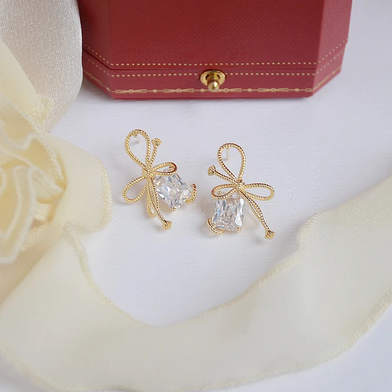 

Charm 14k Real Gold Earrings for Women Exquisite Tiny AAA Zircon Stud Earring Elegant Korean Crystal Wedding Pendant Jewelry