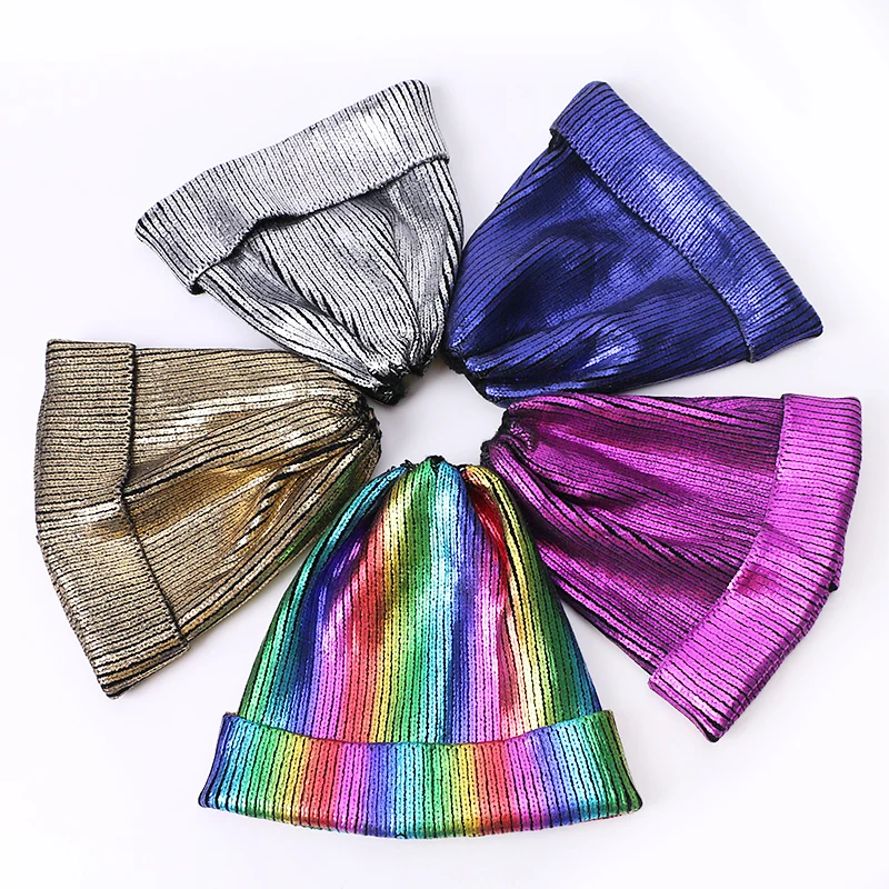 Осенне зимняя шапка унисекс в стиле золотистая серебристая фиолетовая металлик