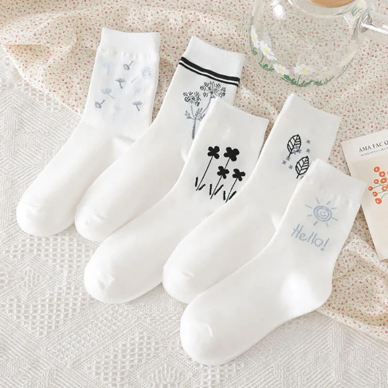 

white cute cartoon socks women kawaii sunflower calcetines mujer harajuku korean preppy style skateboard woman japan cotton sock