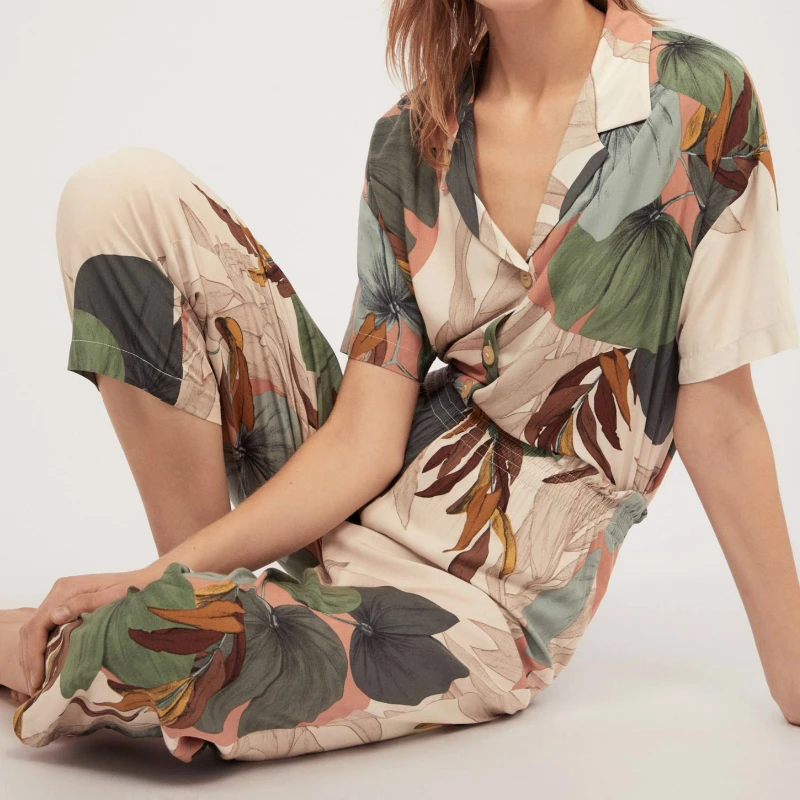 2019 Women's Short-sleeved Palm Leaf Printing Cropped Trousers Pajamas Set Leaves Lapel Casual plus Size Loose Thin Sleepwear