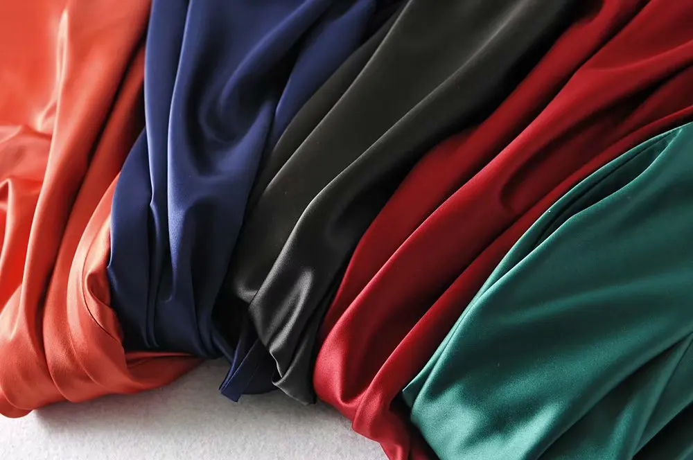 Платье женское атласное на тонких бретелях с молнией сзади | Женская одежда