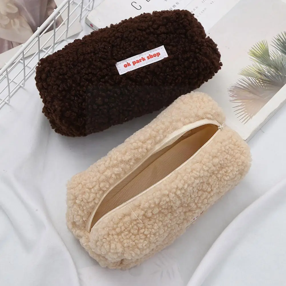 

Lamb Wool Cosmetic Bag Large-capacity Plush Storage Office Bag Pencil Cute Stationery Bag School F4s9