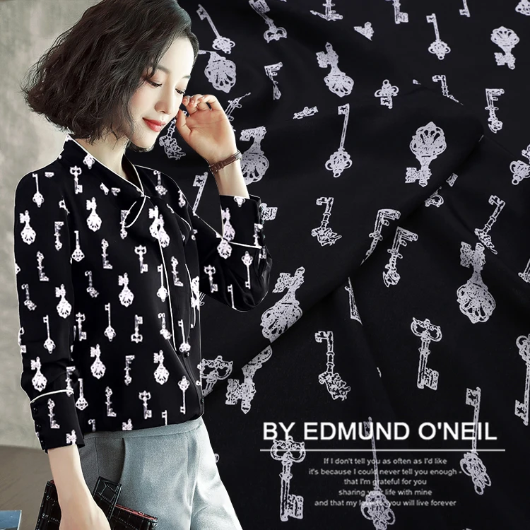 

Customized summer digital printing crepe de chine silk skin-friendly breathable silkworm silk shirt dress apparel fabric