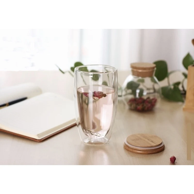 Маленькая прозрачная стеклянная двухслойная бутылка для воды большой емкости