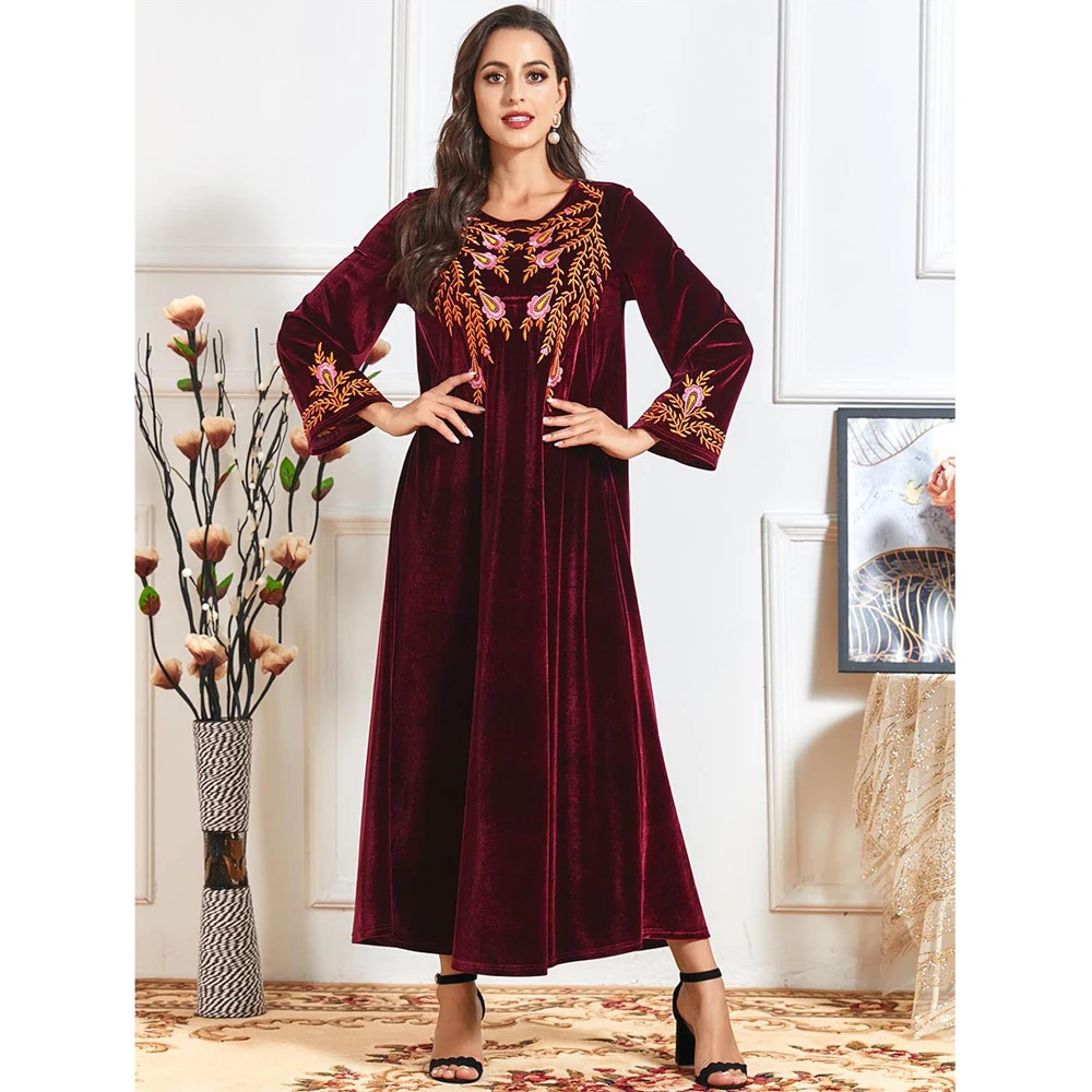 

Embroidery Abaya Muslim Long Dress Velvet Arab Jilbab Turkish Women Maxi Robe O-neck Middle East Gown Kaftan Ramadan Islamic New