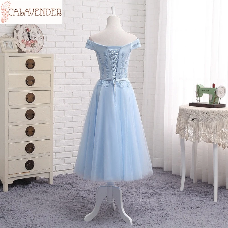 

Boat Neck A Line Evening Dresses 2020 Lace Applique Celebrity Dresses Light Blue Vestidos De Noite