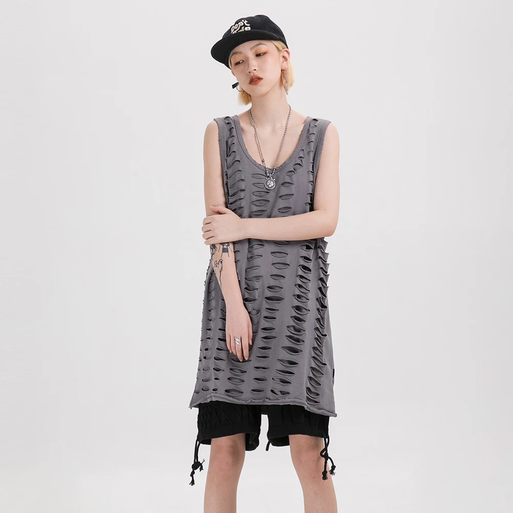 Женская футболка без рукавов забавная однотонная черная оверсайз с вырезами