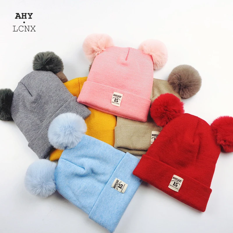 

Осенне-зимние вязаные детские шапки Детский шарф шапка костюм с двойным помпоном детская Милая шерстяная шапка для мальчиков и девочек одн...