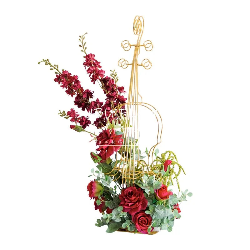 Цветочное украшение для скрипки | Дом и сад