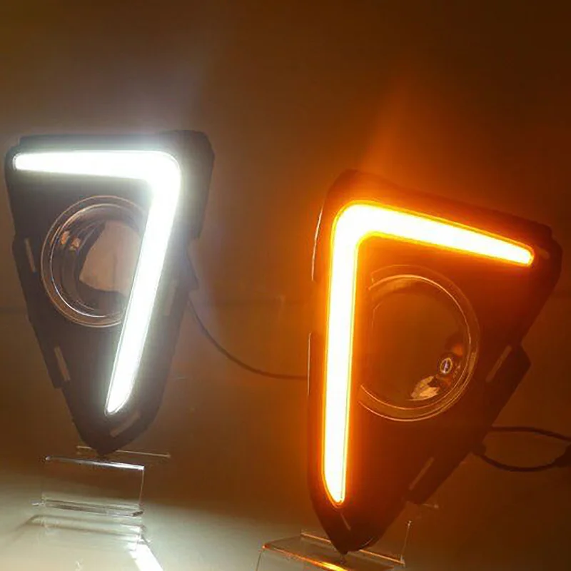 

2PCS for Toyota RAV4 2016-2018 Car LED DRL Daytime Running Lights with Turning Signal Fog Lamp Auto Lights