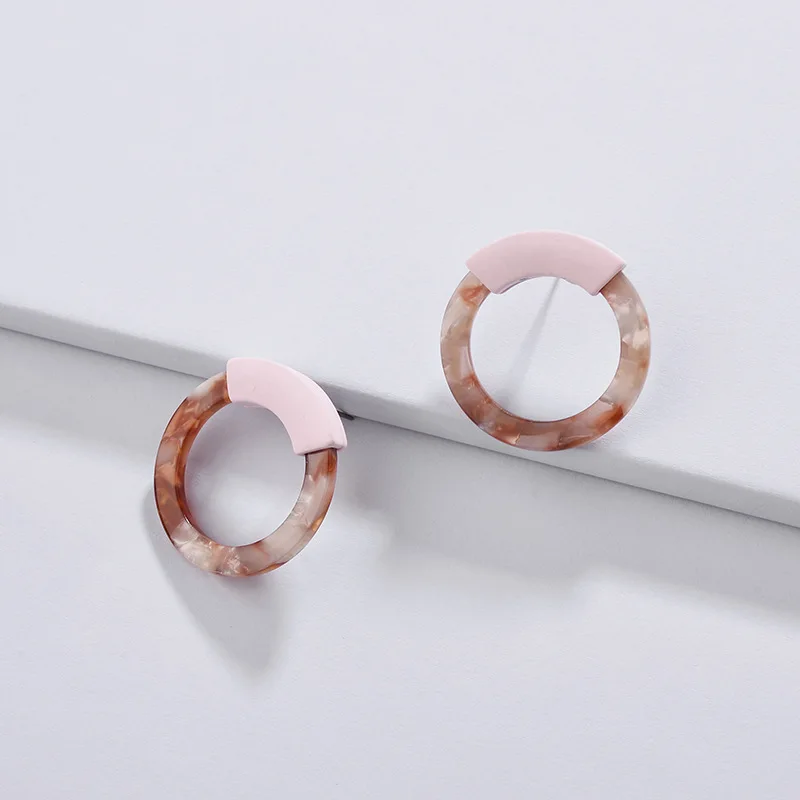 Круглые акриловые ацетатные серьги 3 см с цветным принтом модные брендовые