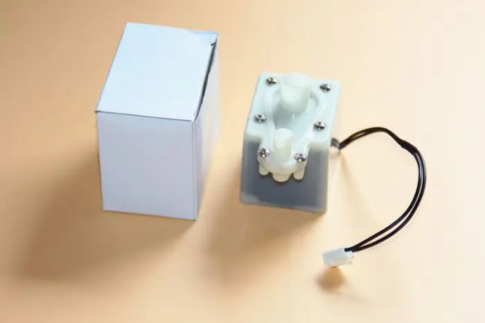 Погружной насос 0 85 В переменного тока Φ расход л в течение одной минуты погружной