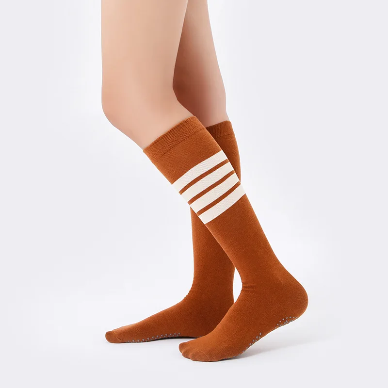 

Autumn and Winter Long Tube Knee-high Yoga Socks Non-Slip Five-Finger Sports Socks Keep Warming Dancing Women Socks