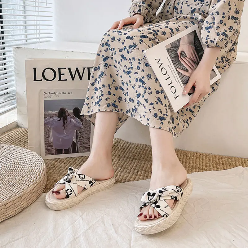 

Women's Summer Outdoor Sandals 2021 New Fashion out Soft Comfortable Platform Slippers Beach Shoes Slippers