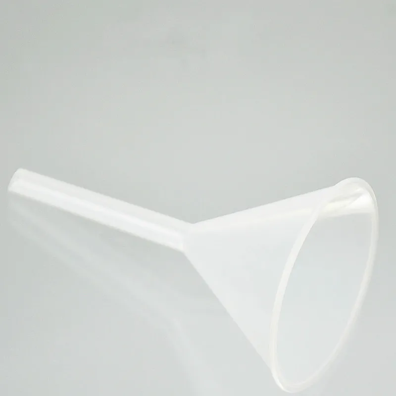 Пластиковая воронка 60 мм треугольная Воронка средняя школа химический