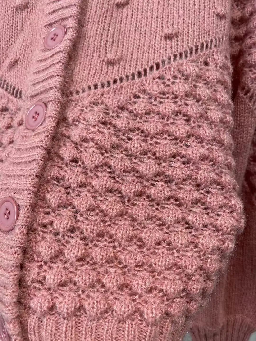 

2021 Autumn and Winter New Hollow Knit Sweater Puff Sleeve Cardigan