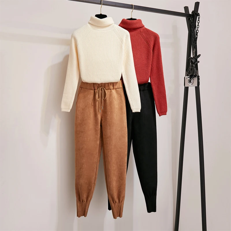 Женский трикотажный костюм зимний комплект из двух предметов с высоким