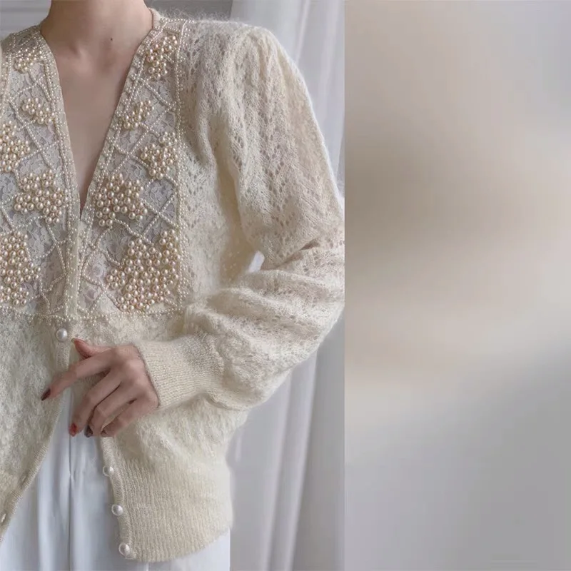 

Women's light Cardigan Sweaters Female White Chic Sweater V Neck Single Breasted Sweater Woman Knitted Tops With Pearl