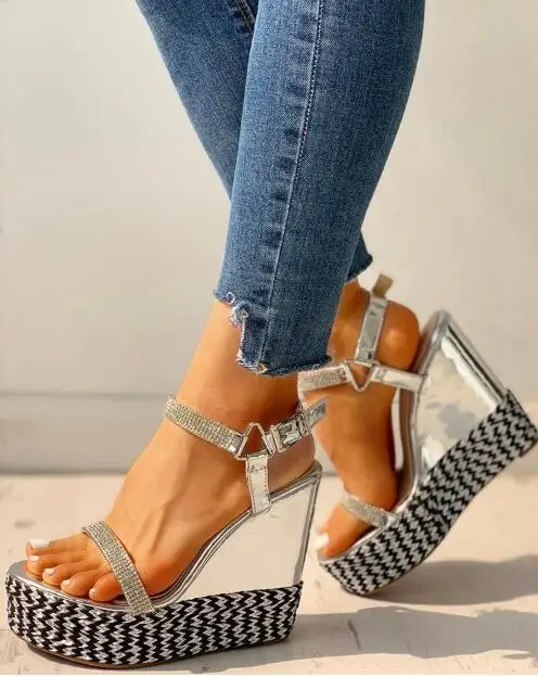 Женские босоножки в стиле ретро с открытым носком на платформе до щиколотки