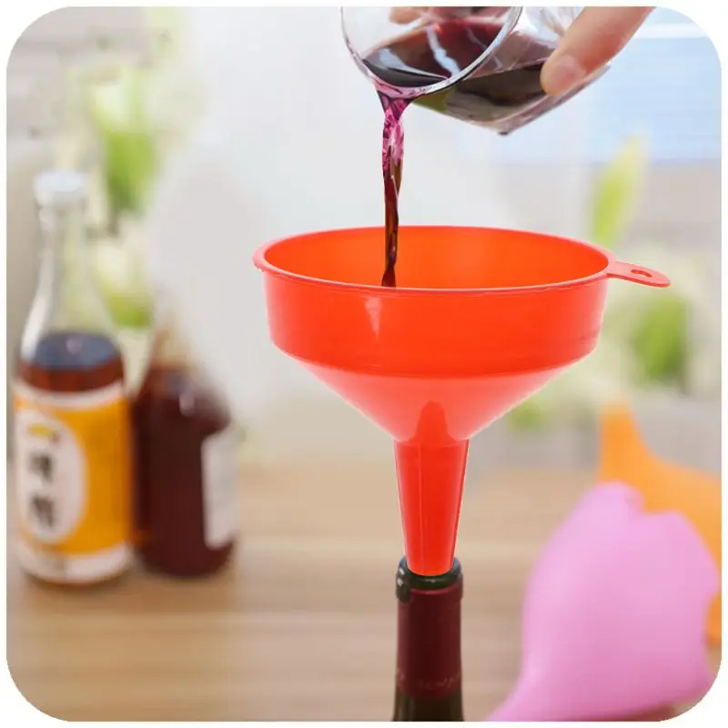 

Plastic Filling Funnel Spout Pour Oil Tool Petrol Car Styling For Car Motorcycle Vehicle 964B