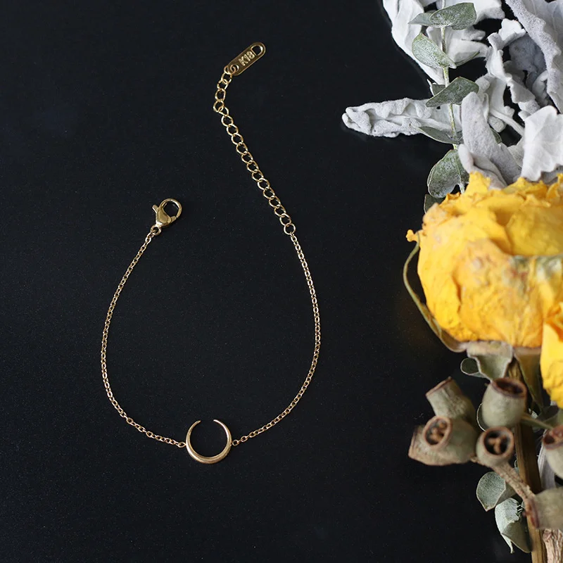 

Stainless Steel Simple Designer Little Crescent Moon Bracelets Gifts For Women's Gothic Gold Color Bracelet Accessories Jewelry