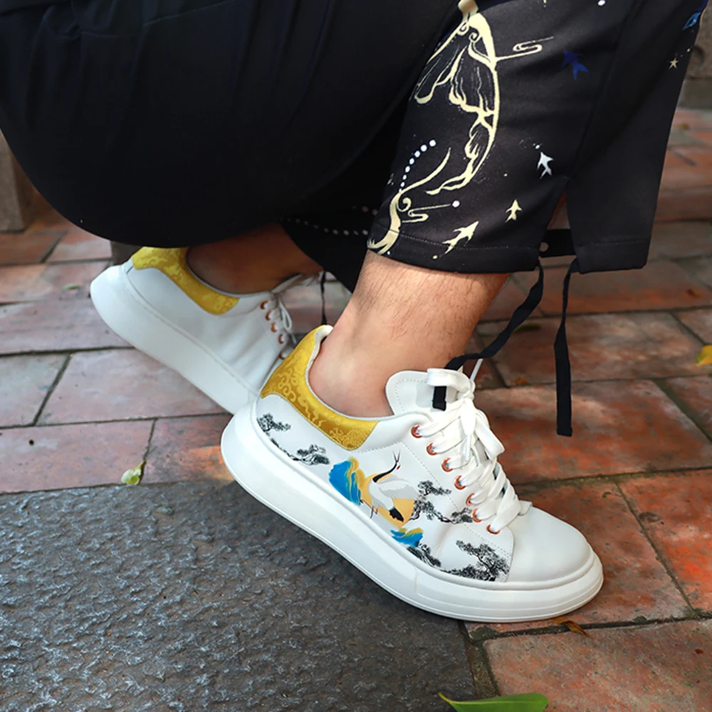 

Casual Men's Shoes Leather Fashion White Shoes Out Fashion Men's Shoes