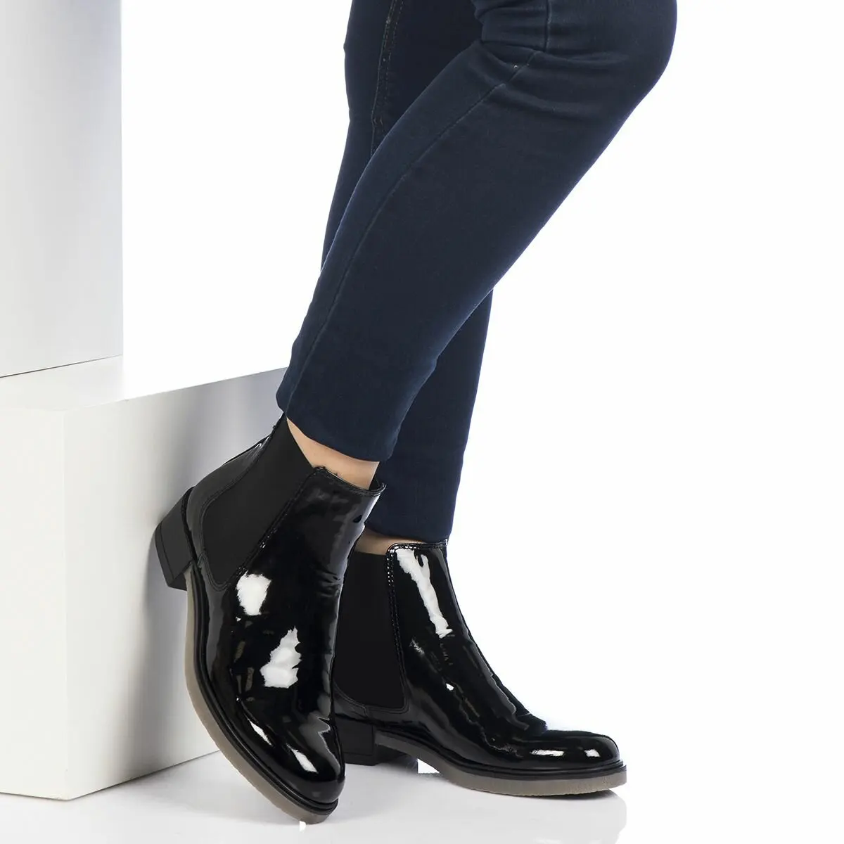 

FLO 28078 Black Female Boots BUTIGO