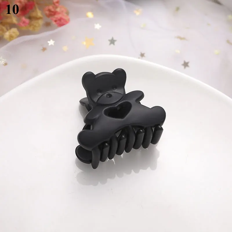 

2021 New Matte Candy Color Hair Claw Clip Bear Bath Crab Clip Ponytail Holder Clip Women Girls Barrettes Cute Hair Accessories